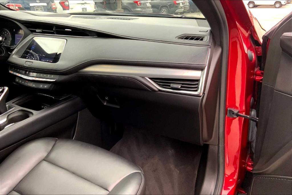 used 2023 Cadillac XT4 car, priced at $24,781