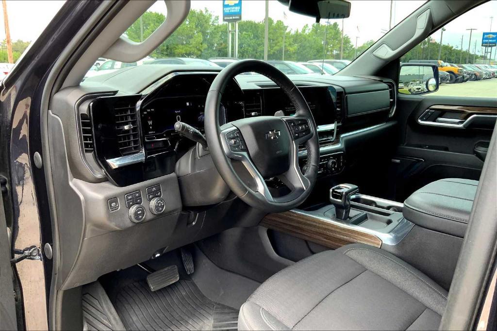 used 2023 Chevrolet Silverado 1500 car, priced at $43,998