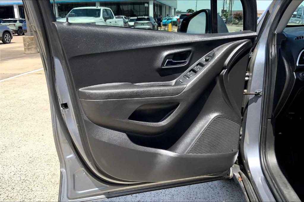 used 2020 Chevrolet Trax car, priced at $12,451