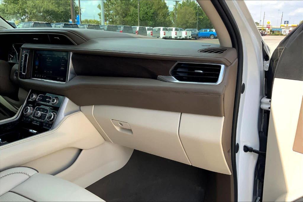 used 2021 GMC Yukon car, priced at $50,712