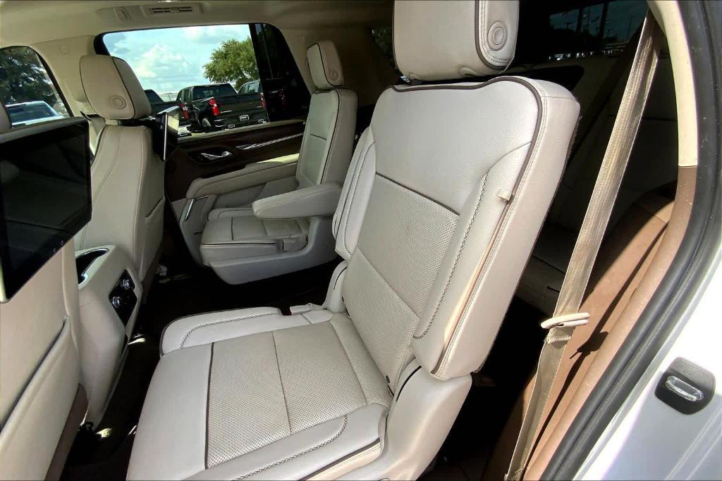 used 2021 GMC Yukon car, priced at $50,712