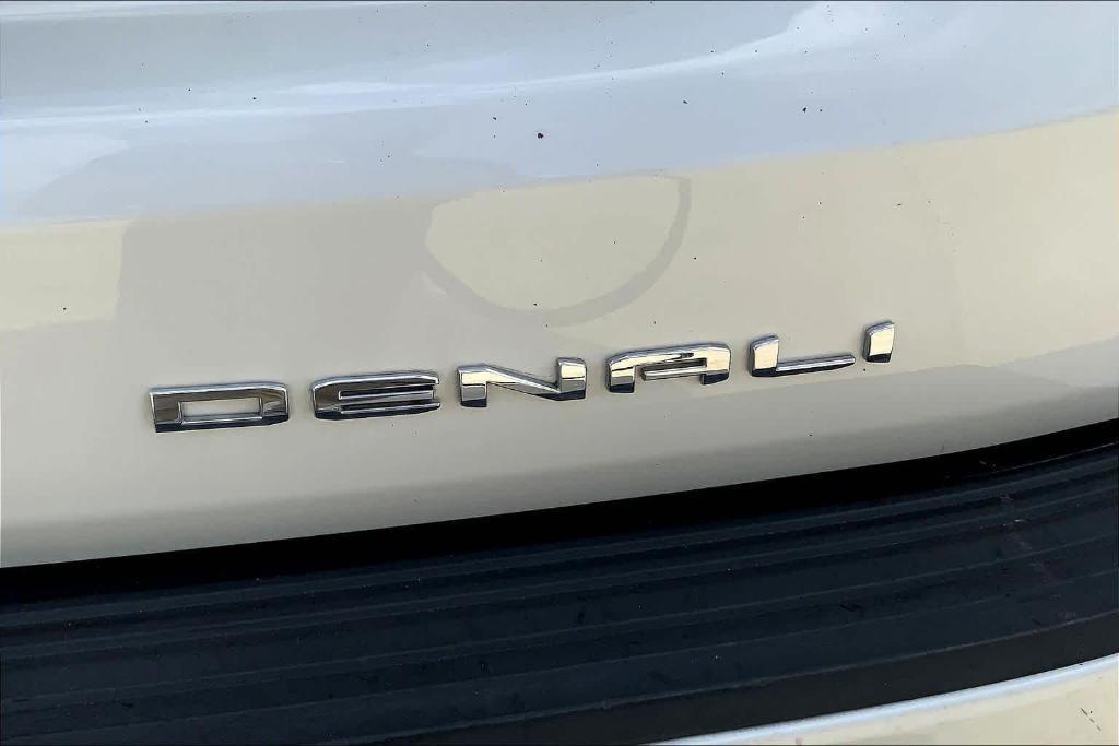 used 2021 GMC Yukon car, priced at $50,712