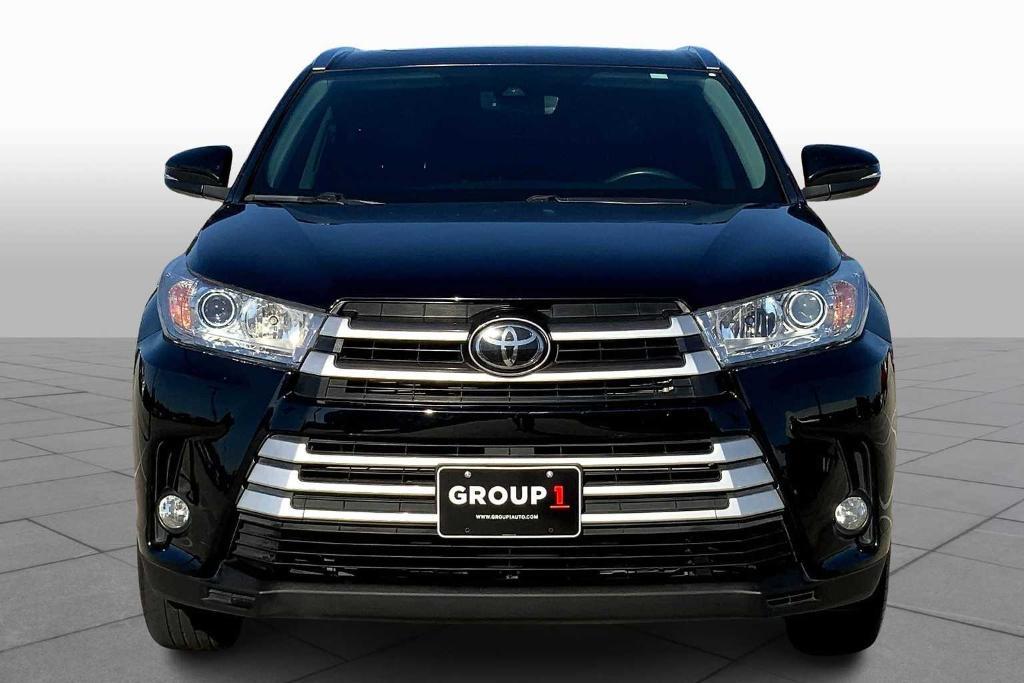 used 2018 Toyota Highlander car, priced at $19,998