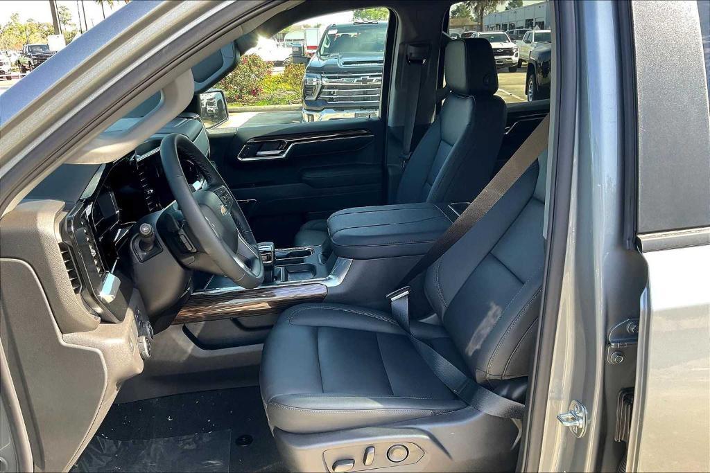 new 2025 Chevrolet Silverado 1500 car, priced at $52,074