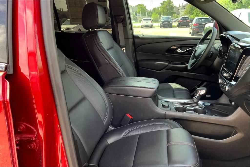 used 2023 Chevrolet Traverse car, priced at $34,333