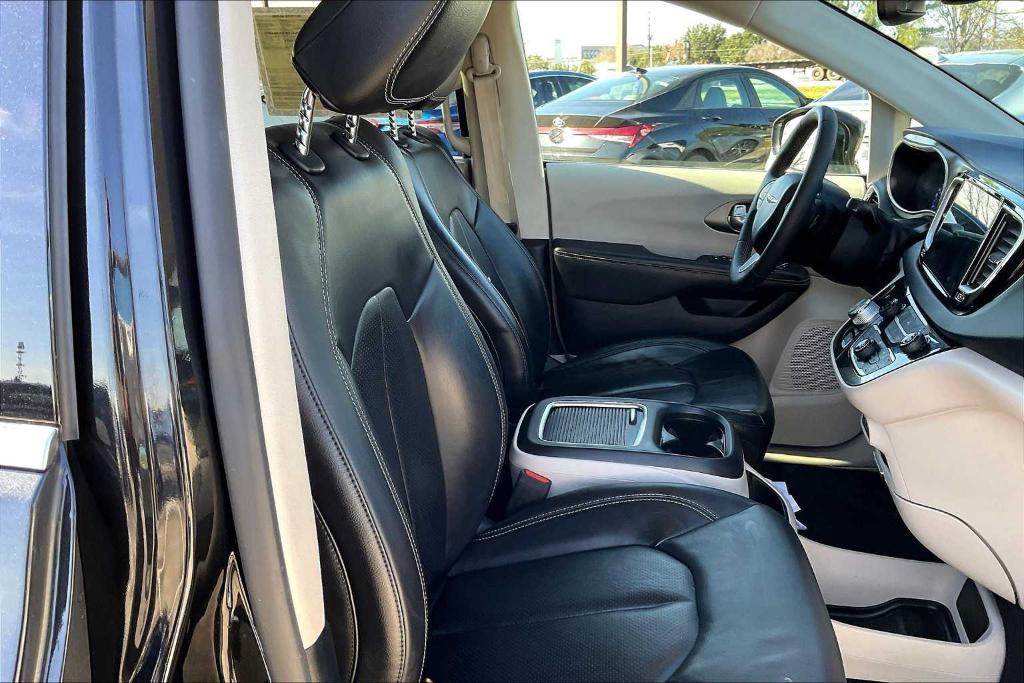 used 2022 Chrysler Pacifica car, priced at $23,998