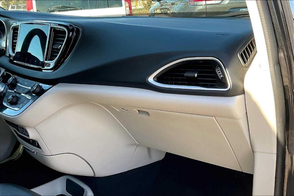 used 2022 Chrysler Pacifica car, priced at $23,998