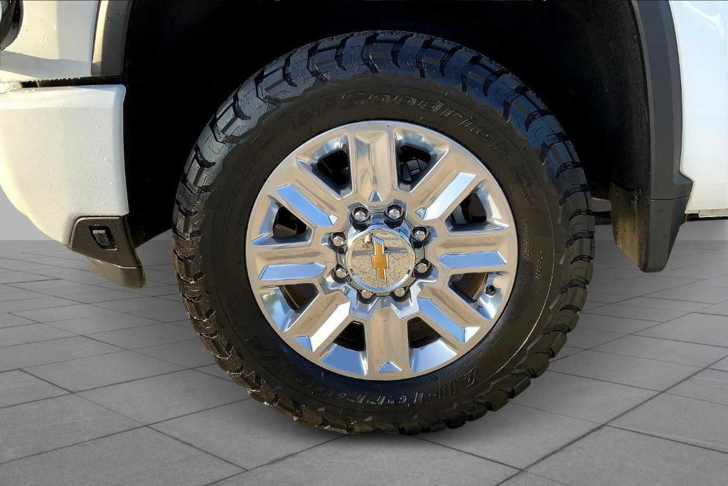 used 2025 Chevrolet Silverado 2500 car, priced at $78,555