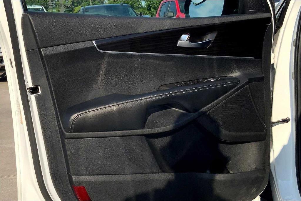 used 2020 Kia Sorento car, priced at $13,557