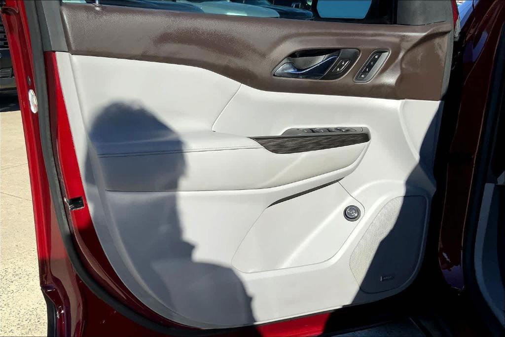 used 2017 GMC Acadia car, priced at $13,476