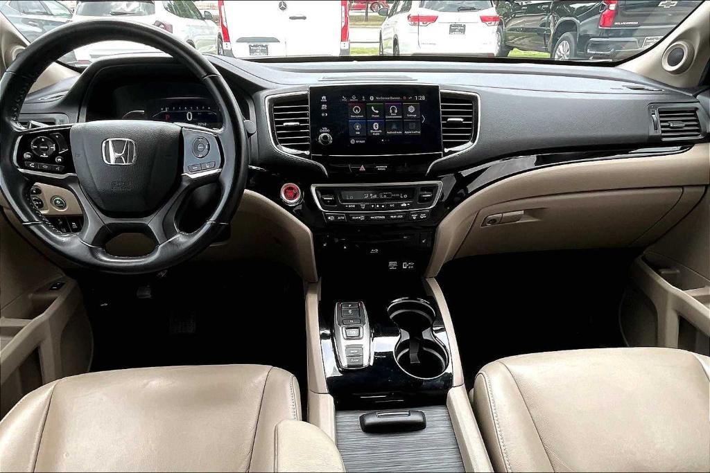 used 2020 Honda Pilot car, priced at $25,998