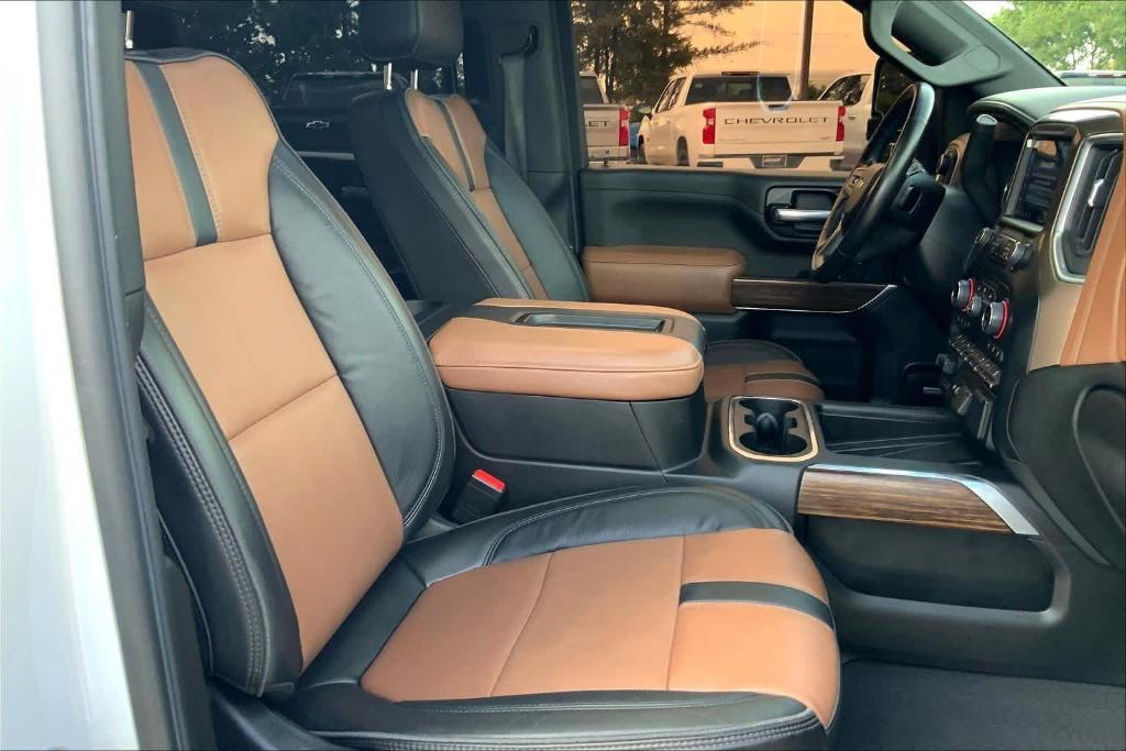 used 2022 Chevrolet Silverado 2500 car, priced at $48,630