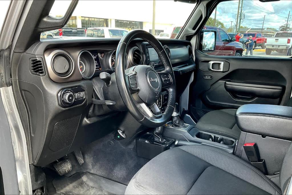 used 2020 Jeep Wrangler Unlimited car, priced at $27,555