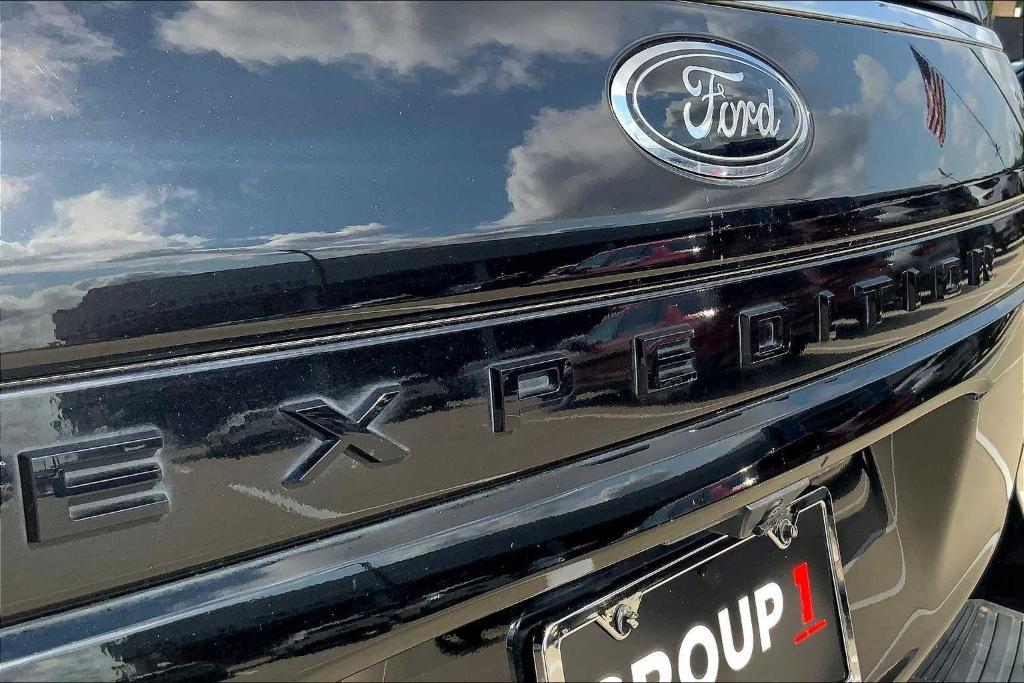 used 2022 Ford Expedition car, priced at $42,777