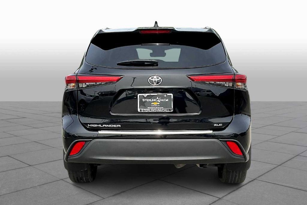 used 2023 Toyota Highlander car, priced at $36,739
