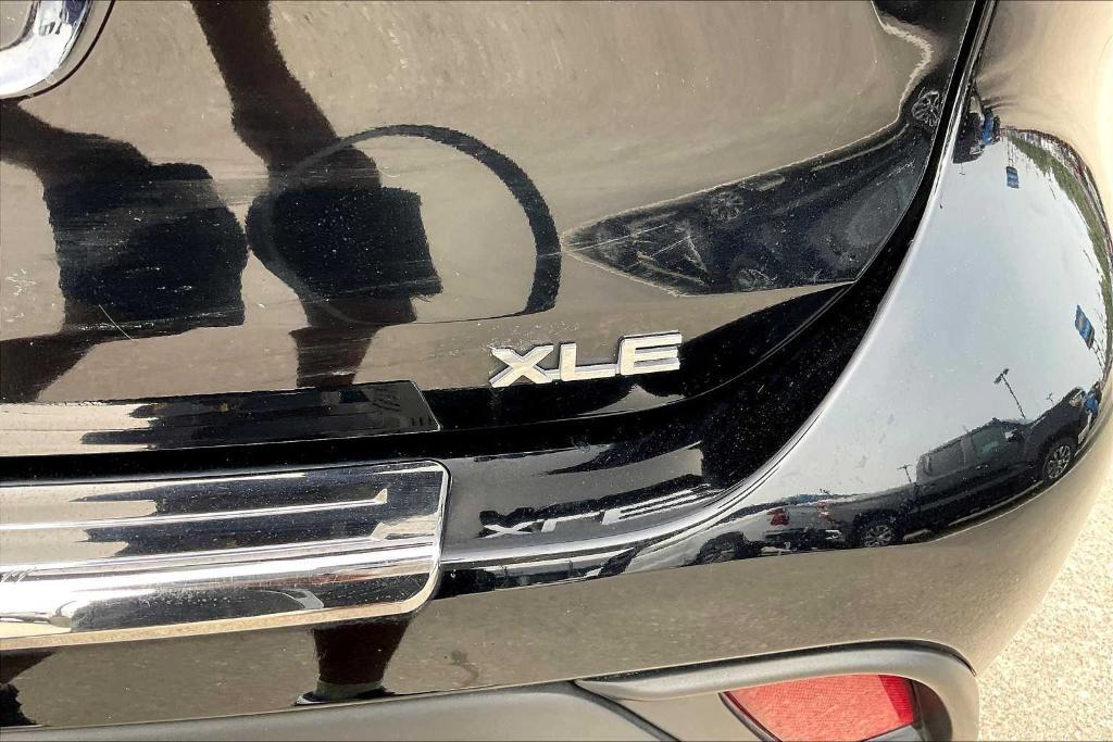 used 2023 Toyota Highlander car, priced at $36,739