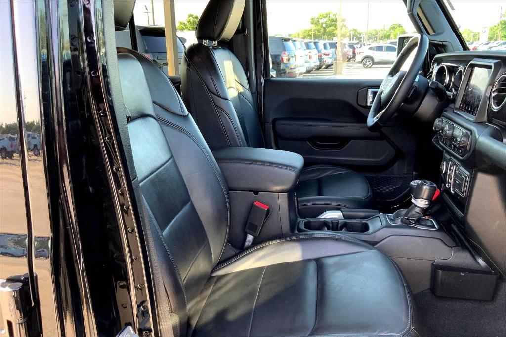 used 2021 Jeep Wrangler Unlimited car, priced at $33,998