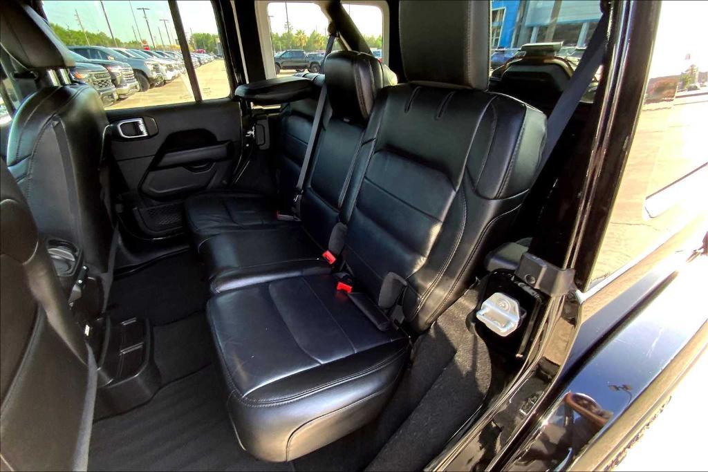 used 2021 Jeep Wrangler Unlimited car, priced at $33,998