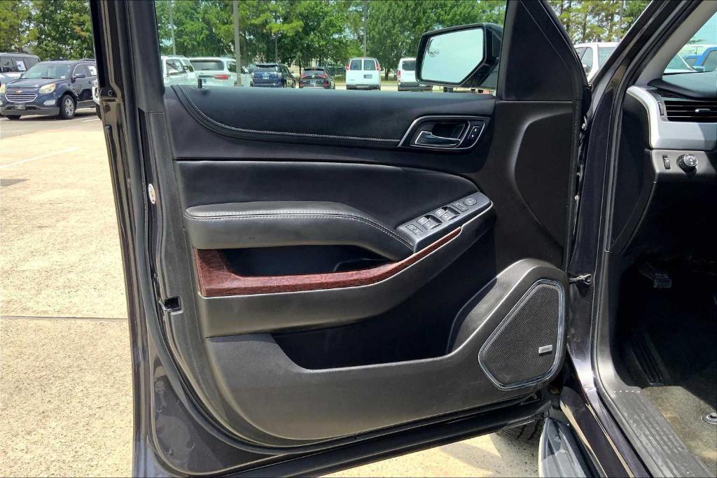 used 2017 GMC Yukon XL car, priced at $16,662