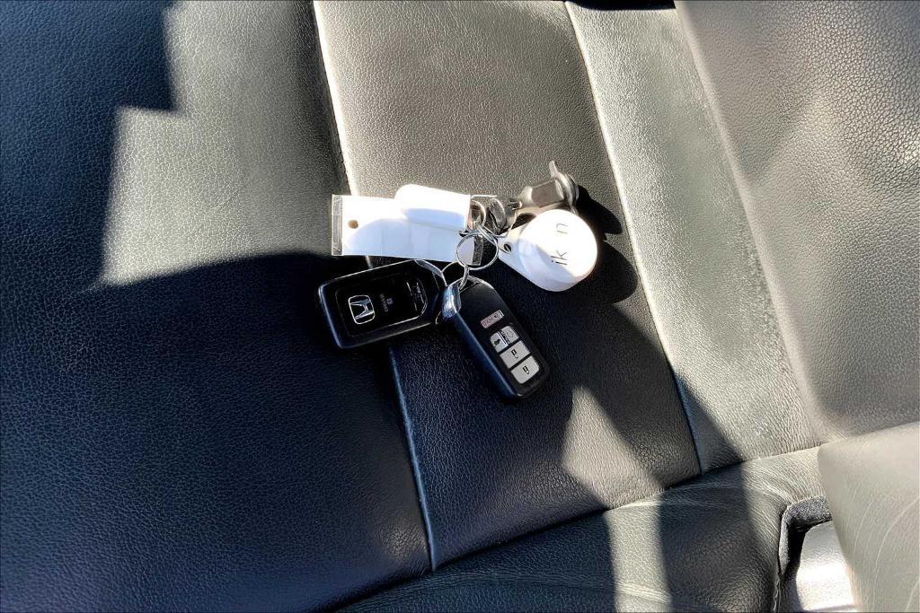 used 2020 Honda Pilot car, priced at $21,625