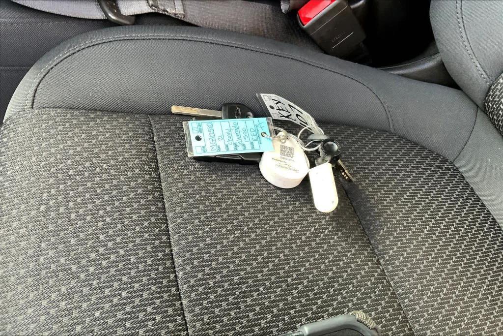 used 2021 Chevrolet Silverado 1500 car, priced at $30,998