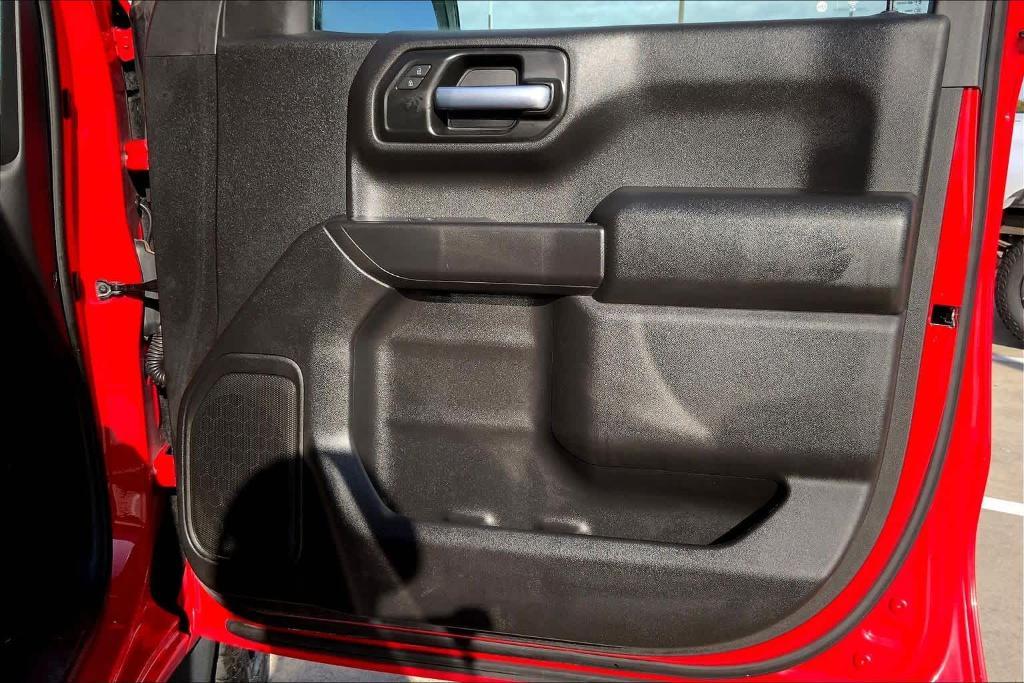 used 2021 Chevrolet Silverado 1500 car, priced at $30,998