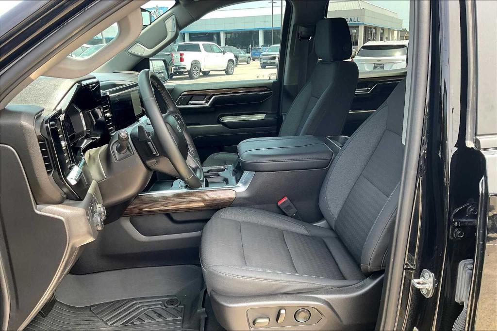 used 2024 Chevrolet Silverado 1500 car, priced at $52,555