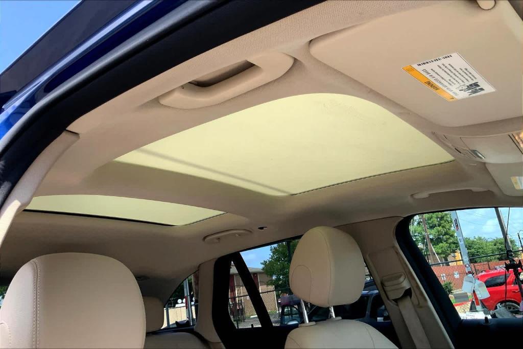 used 2022 Mercedes-Benz GLC 300 car, priced at $28,817