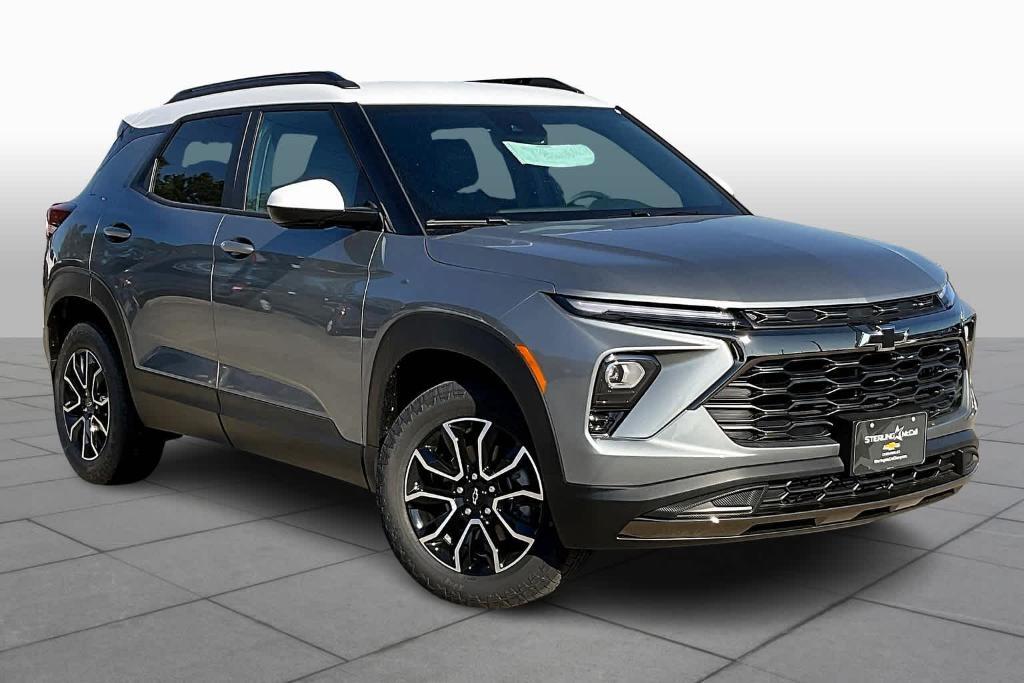 new 2025 Chevrolet TrailBlazer car, priced at $34,025