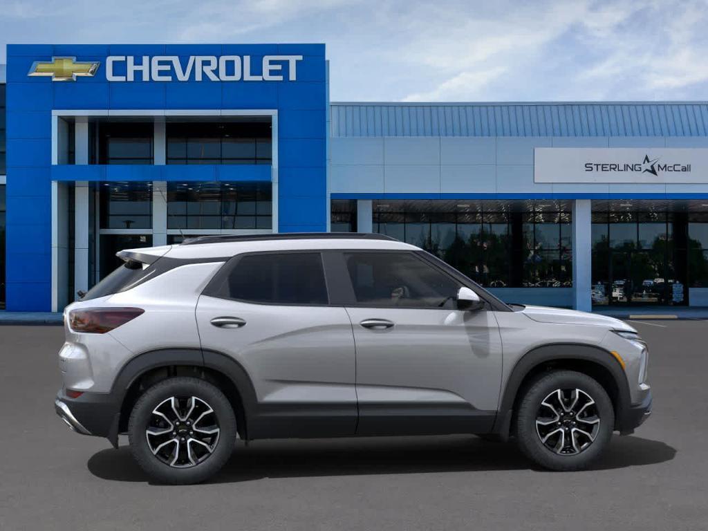 new 2025 Chevrolet TrailBlazer car, priced at $29,950