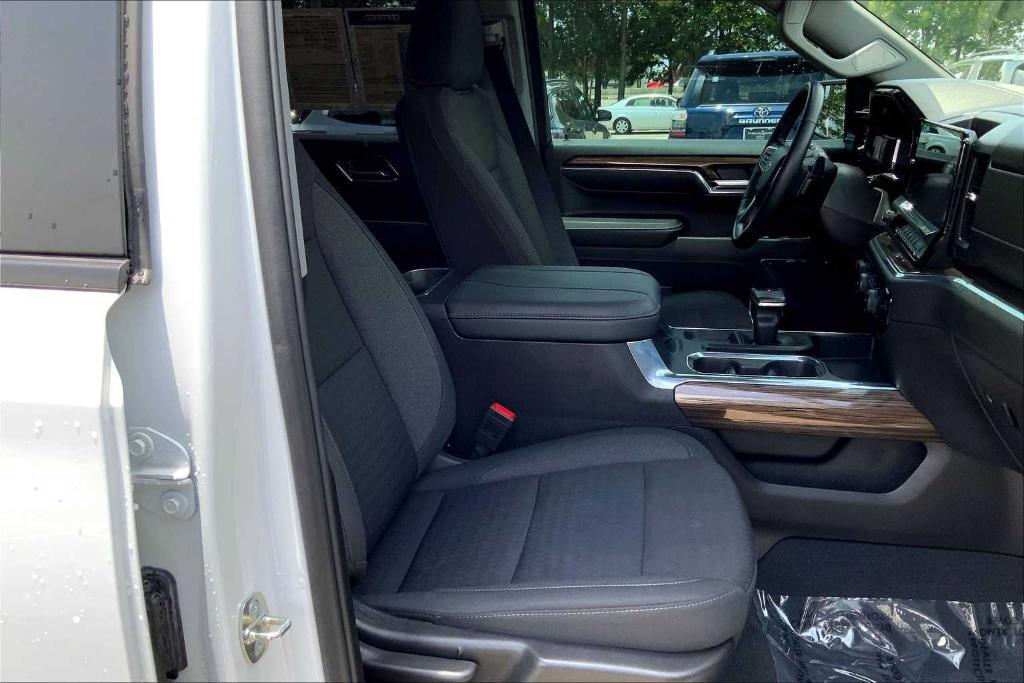 used 2024 Chevrolet Silverado 1500 car, priced at $45,567
