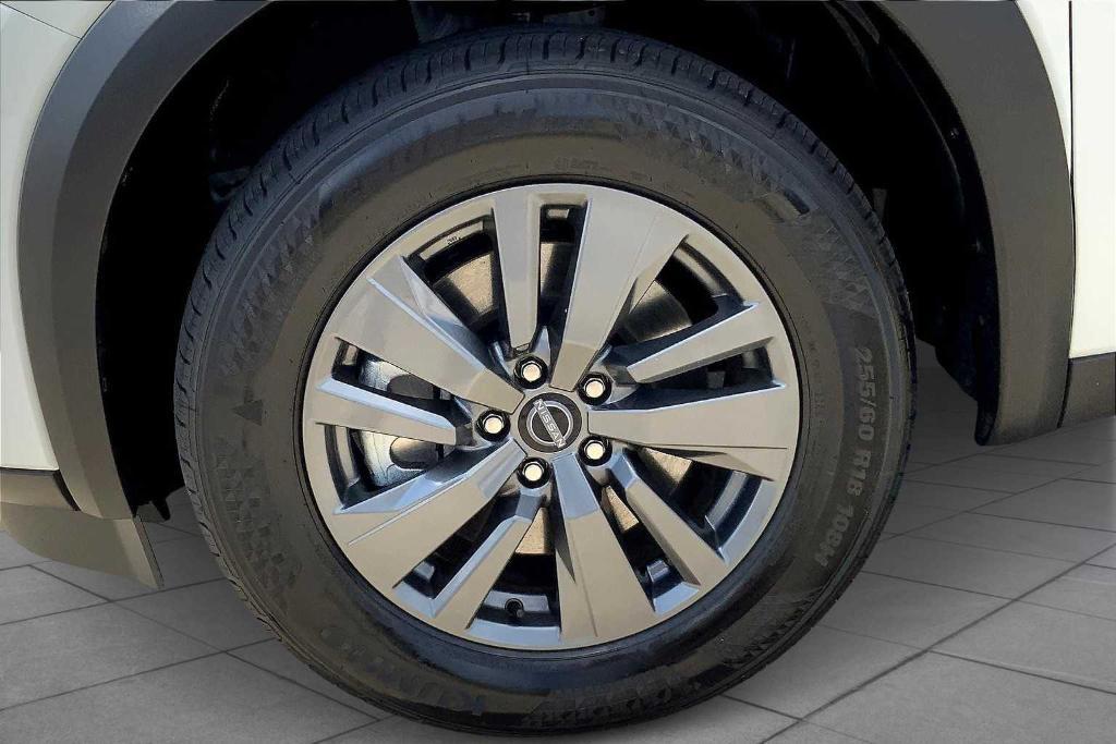 used 2025 Nissan Pathfinder car, priced at $34,058