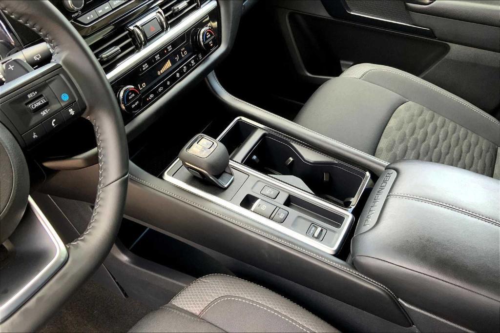 used 2025 Nissan Pathfinder car, priced at $34,058