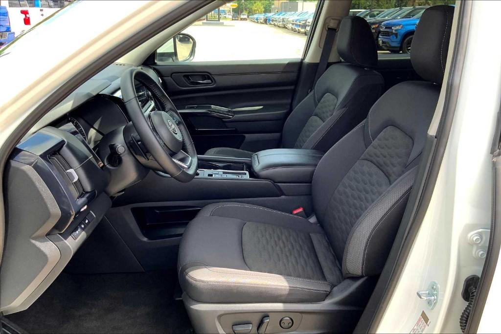 used 2025 Nissan Pathfinder car, priced at $34,058