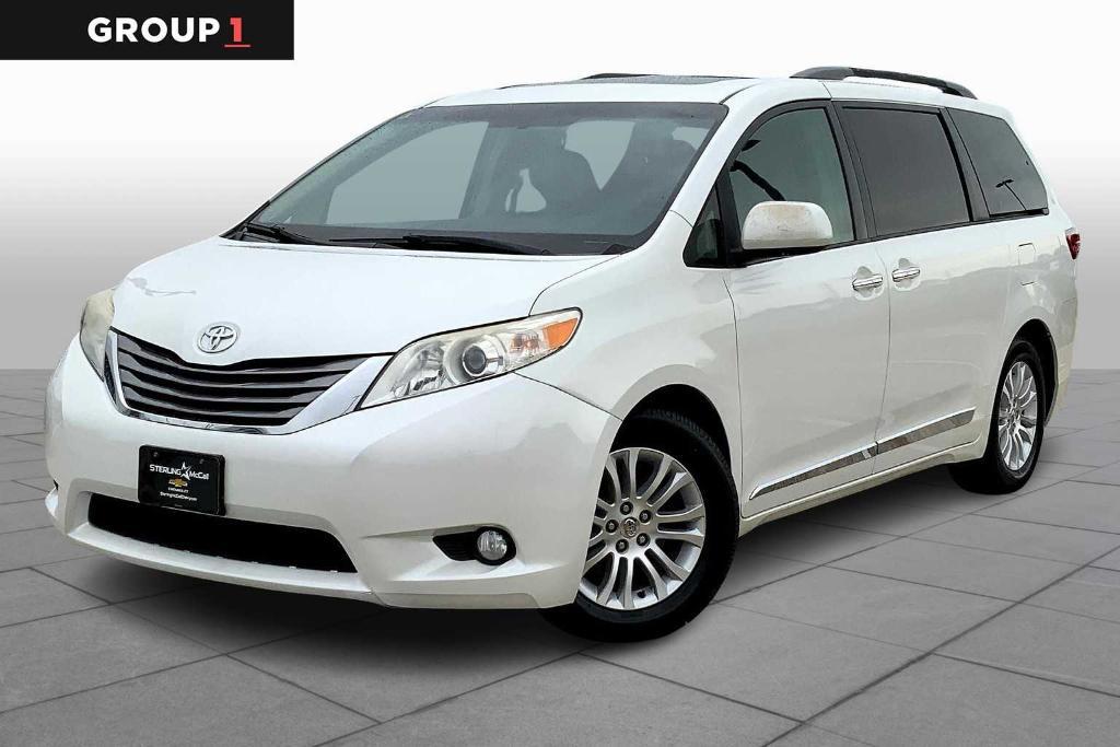 used 2015 Toyota Sienna car, priced at $16,555