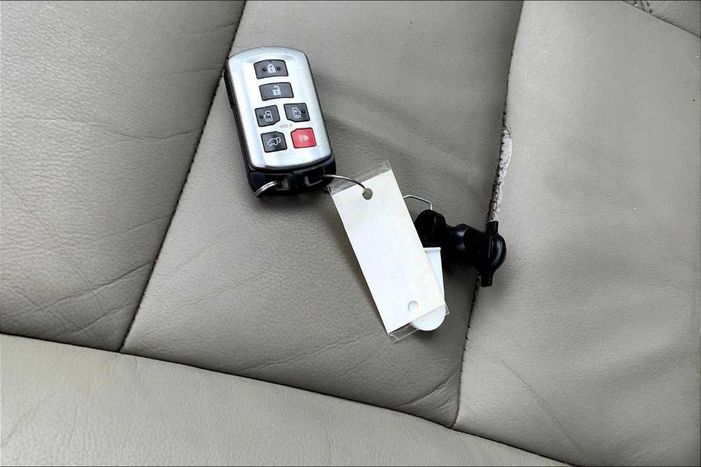 used 2015 Toyota Sienna car, priced at $16,555