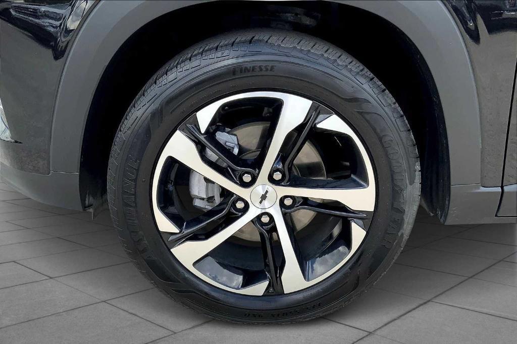 used 2024 Chevrolet Trax car, priced at $20,333