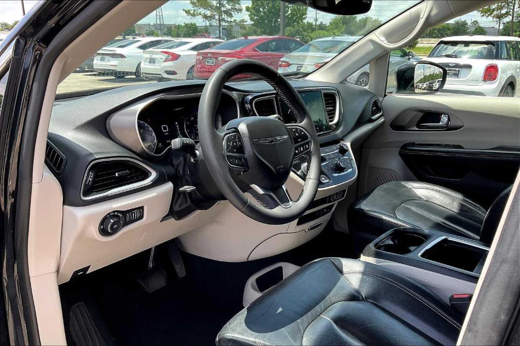 used 2022 Chrysler Pacifica car, priced at $21,030