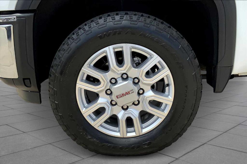 used 2024 GMC Sierra 2500 car, priced at $71,307