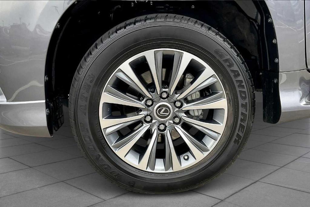used 2023 Lexus GX 460 car, priced at $64,817