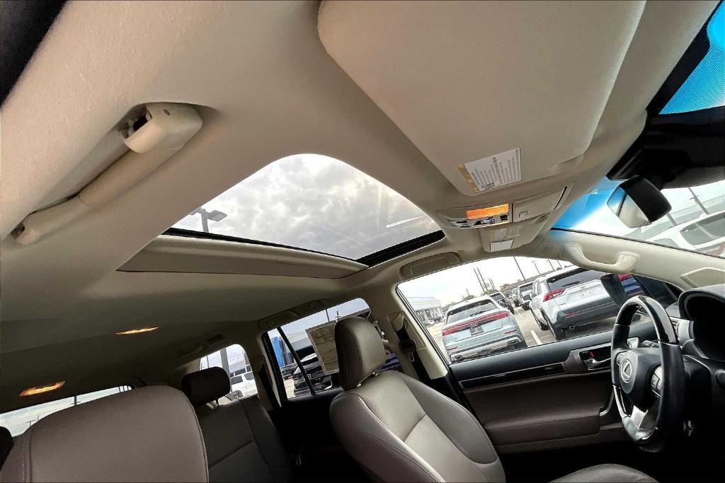 used 2023 Lexus GX 460 car, priced at $64,817