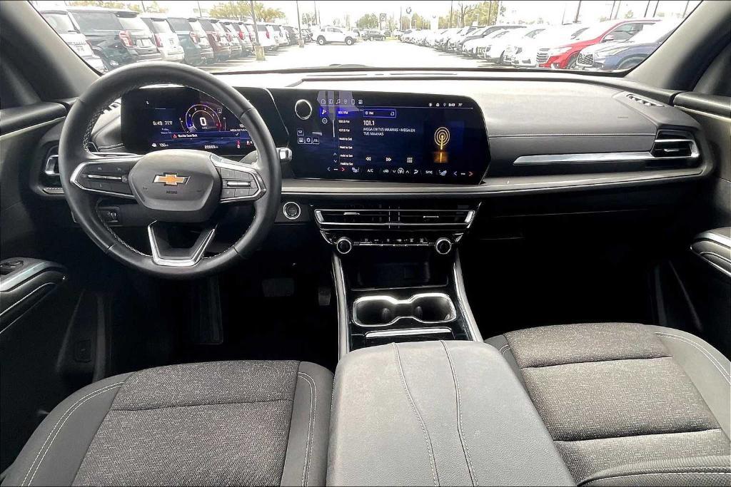 used 2024 Chevrolet Traverse car, priced at $38,605