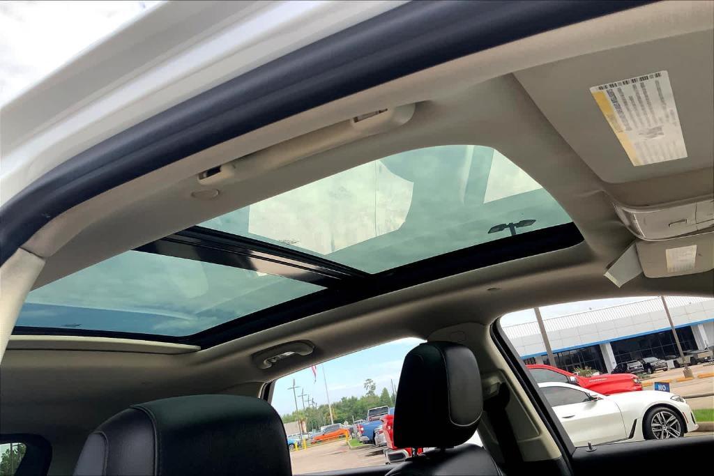 used 2017 Cadillac XT5 car, priced at $14,444