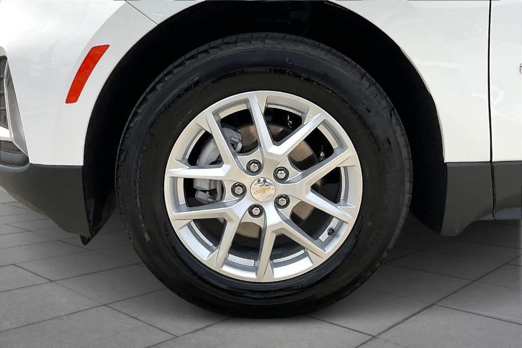 used 2024 Chevrolet Equinox car, priced at $22,997