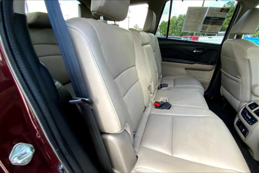 used 2021 Honda Pilot car, priced at $26,079