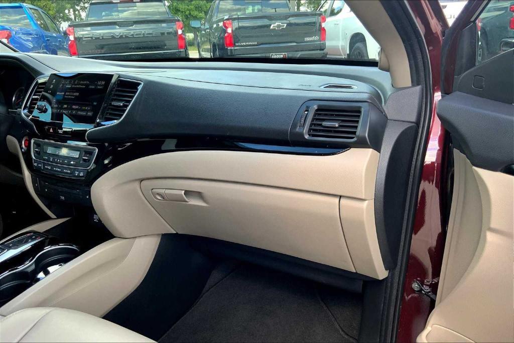 used 2021 Honda Pilot car, priced at $26,079