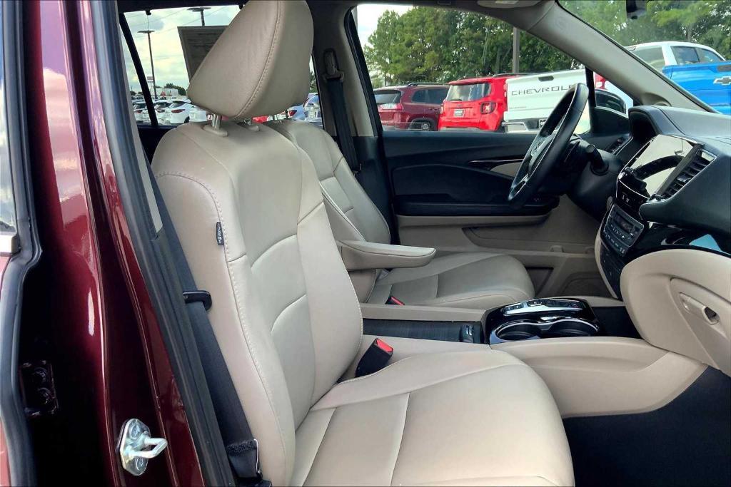 used 2021 Honda Pilot car, priced at $26,079
