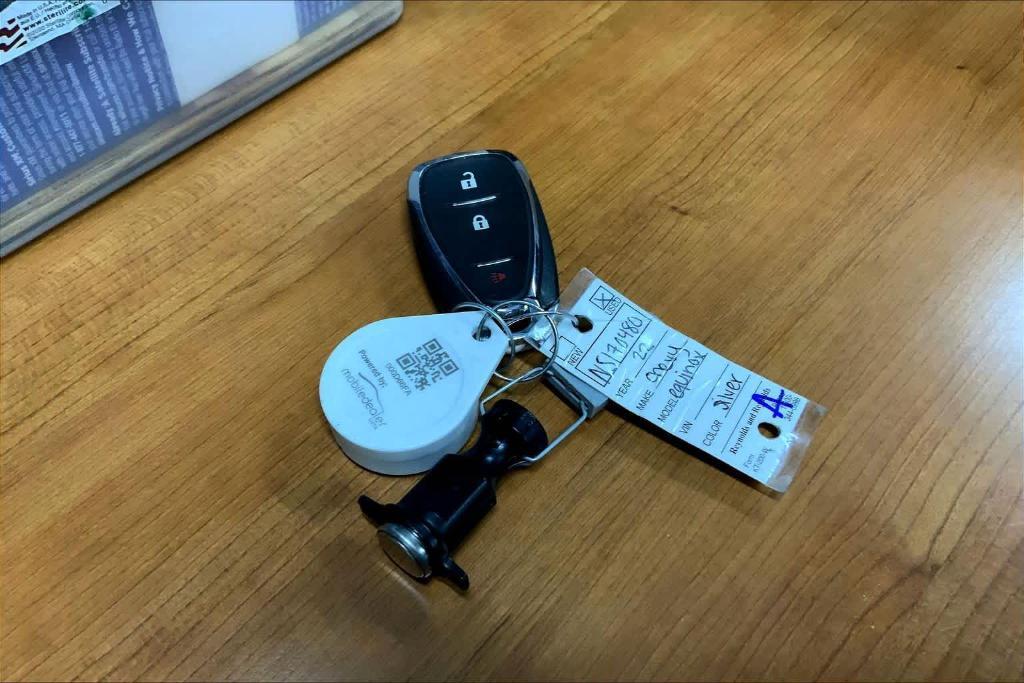 used 2022 Chevrolet Equinox car, priced at $16,998