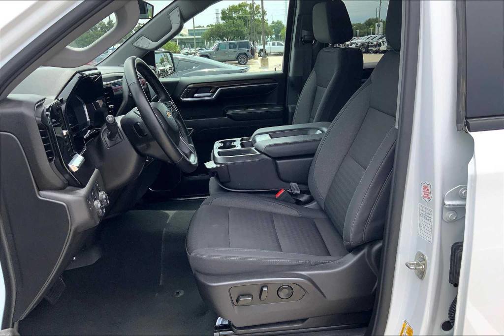 used 2024 Chevrolet Silverado 1500 car, priced at $34,543