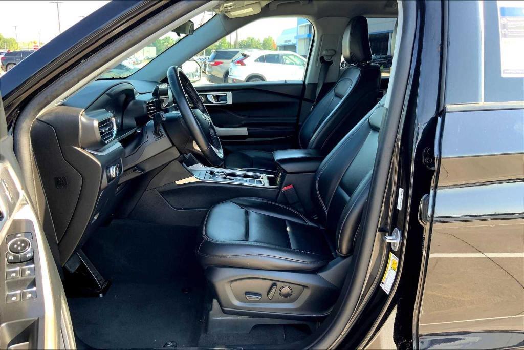 used 2023 Ford Explorer car, priced at $25,809